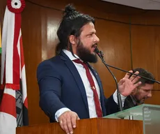 Minirreforma de Leo Bezerra abre espaço para retorno de Junio Leandro à Câmara de João Pessoa