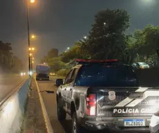 Motociclista morre após bater na traseira de caminhão, em João Pessoa