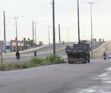 Motociclista morre após colisão com poste na BR-230, em João Pessoa