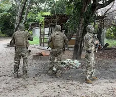 Operação cumpre mandados contra grupo investigado por tráfico e lavagem de dinheiro, na PB