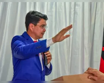 Aliado de Hugo Motta é alvo de operação da PF sobre fraude no INSS