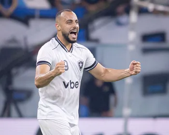 Com apenas um gol pelo Botafogo em 2026, Arthur Cabral vira alvo do Corinthians