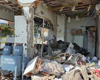 Assaltantes explodem cofre de posto de combustível em Galante, distrito de Campina Grande