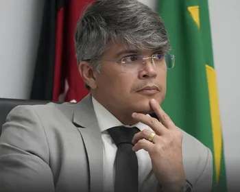 Autor de projeto diz que participação de vereador preso em sessões está condicionada à Justiça