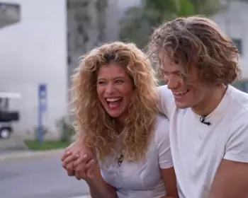 Campeão olímpico, Lucas Pinheiro entra no clima nordestino e aprende forró com namorada paraibana