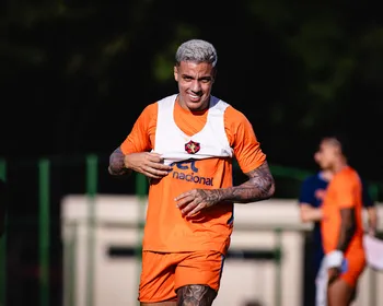 Carlos Alberto é contratado pelo Cuiabá até o fim da Série B 2025