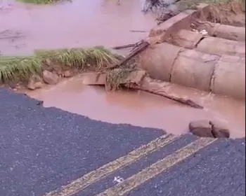 Chuvas causam transtornos em regiões da Paraíba