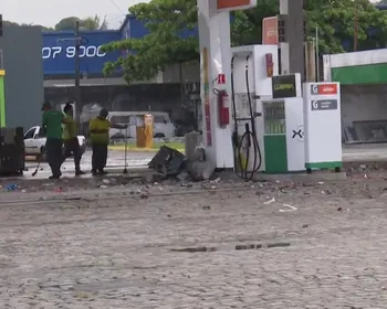 Cofre de posto de combustíveis é alvo de explosão, em João Pessoa