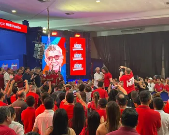 Com Veneziano, Ronaldinho e vídeo de Romero, Cícero busca unir forças de João Pessoa e Campina