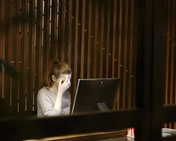 Como empresas e redes de apoio podem ajudar na prevenção do burnout e na recuperação emocional