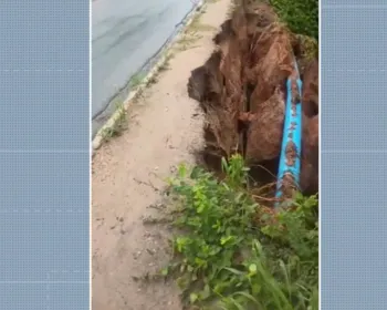 Cratera se abre e interdita parcialmente ladeira que liga Bancários ao Altiplano, em João Pessoa