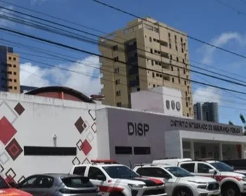 Mãe de criança assediada por delegado em praia diz que outros adultos perceberam a ação