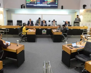 ALPB autoriza Lucas Ribeiro a fazer remanejamento de R$ 2 bilhões no orçamento do Estado
