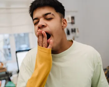 Dormir bem não é luxo. É sobrevivência.