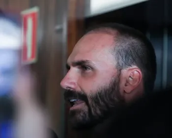 Eduardo Bolsonaro é denunciado pela PGR no inquérito sobre coação em processo
