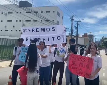 Estudantes denunciam condições precárias em escolas estaduais