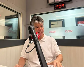 Extremos do bolsonarismo afastam Ruy Carneiro da candidatura de Efraim