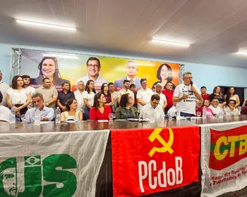 Gervásio e Doutor Romualdo assinam fichas de filiação ao PC do B