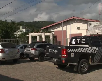 Homem é suspeito de matar esposa a facadas e depois tentar tirar a própria vida, em Guarabira