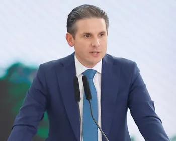 Hugo Motta cobra fidelidade e pressiona Republicanos a fechar com chapa governista em 2026