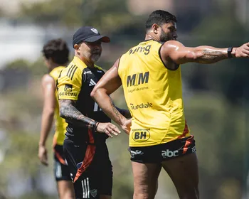 Sampaoli nega relação entre fala de Hulk e ida ao banco no Atlético-MG
