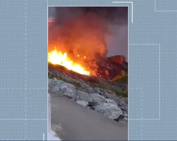 Incêndio atinge estrutura do Açude Epitácio Pessoa, em Boqueirão