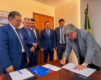 João Azevêdo já assinou indicações de Deusdete e Taciano para conselheiros do TCE-PB