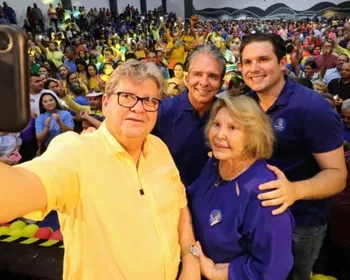 João Azevêdo 'trava' batalha interna para não perder prefeitos para Nabor