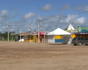 Justiça determina realocação de comerciantes de fogos de artifício no entorno do Almeidão