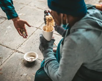 Lei cria programa de retorno voluntário para pessoas em situação de rua na Paraíba