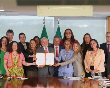 Lei que proíbe uso de animais em testes cosméticos é sancionada pelo presidente Lula