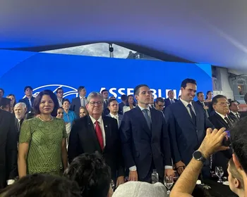 Lucas Ribeiro é empossado com desafio de não repetir script de 2002, escrito por Roberto Paulino