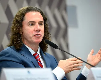 MDB decide votar contra PL da Dosimetria no Senado, anuncia Veneziano