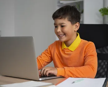 Mais de 80% dos serviços digitais não verificam idade de usuários no Brasil, aponta estudo