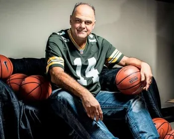 Morre Oscar Schmidt, lenda do basquete brasileiro