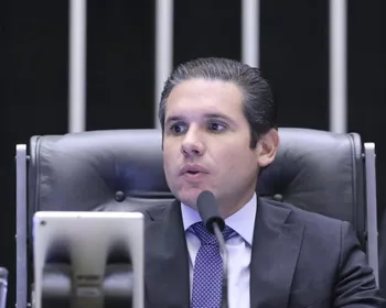Motta nega acordo para pautar anistia e foro privilegiado em troca da desocupação do plenário