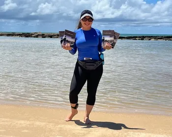 Mulher presa por mandar matar marido transforma história em livro: 'Ele não me deixou saída'