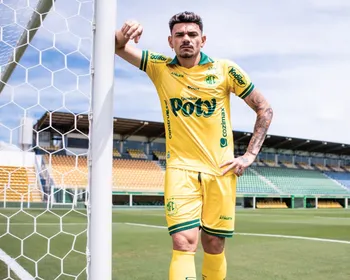 Após três meses sem jogar, Tiquinho Soares mostra alívio com estreia pelo Mirassol