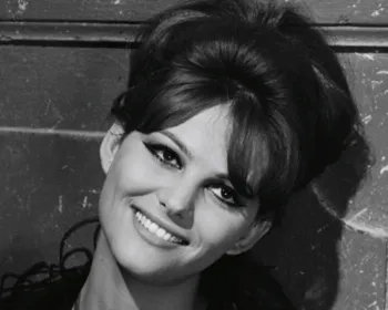 RETRO/Claudia Cardinale morreu em 2025