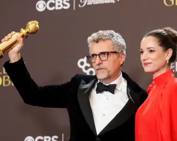 OLHA O GOL! OLHA O GOL! OLHA O GOL! É DO BRASIL!