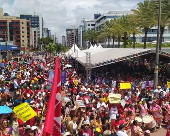 OPINIÃO: manifestações alertam parlamentares de que eles não podem fazer o que querem (sempre)
