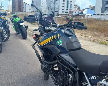 Homem que tentou furtar moto da PRF para 'farmar aura' é solto após audiência de custódia