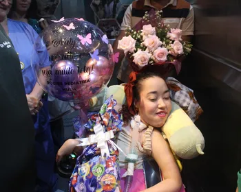 Paraibana que viveu mais de 10 anos internada com doença rara deixa hospital: 'chorei de alegria'