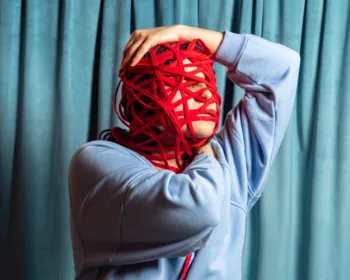 Pensamentos intrusivos: quando a mente assusta a própria pessoa