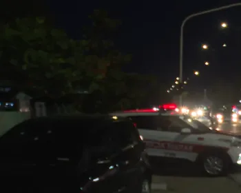 Policial é atropelado e três suspeitos são baleados durante perseguição de carro em João Pessoa