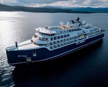 Porto de Cabedelo recebe cruzeiro de luxo vindo da Europa