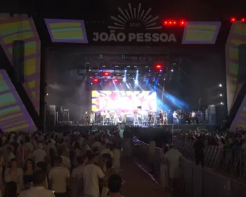 Réveillon 2026 em João Pessoa tem multidão no Busto de Tamandaré e falha parcial nos fogos