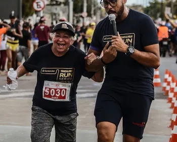 Romel "Showman", narrador de corridas em João Pessoa, vai narrar competição no Deserto do Saara
