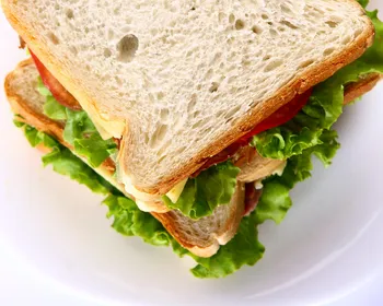 Saiba o que comer antes e durante a prova do Enem para manter o foco e a energia
