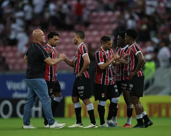 Santa Cruz encara Sousa na Copa do Brasil 2026 em meio à reestruturação e queda no Pernambucano